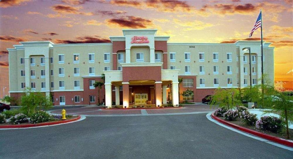Hampton Inn & Suites Phoenix-סורפרייז מראה חיצוני תמונה