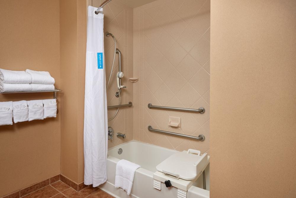 Hampton Inn & Suites Phoenix-סורפרייז מראה חיצוני תמונה
